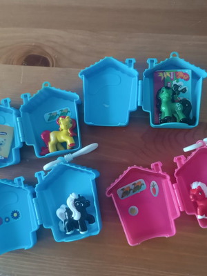 Pip squeeks Ponies used