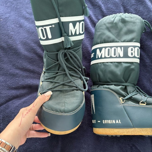 Moon Boot boots like new, size 42-44, green