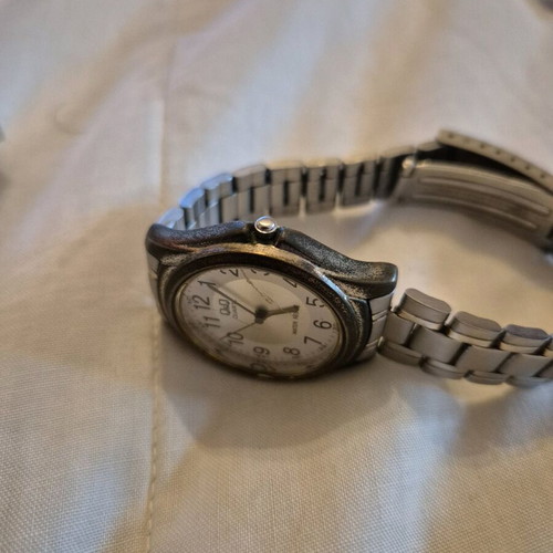 Q&Q wristwatch women's used, silver