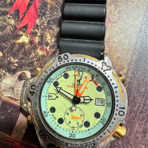 Citizen Pro Master 5812 watch like new, white and gold