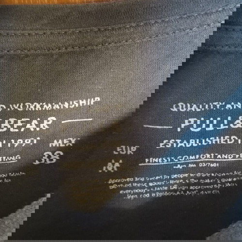 Pull & Bear T Shirt μεταχειρισμένη, μέγεθος Medium