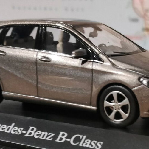 Mercedes Benz B Class W 246 1/43 model new