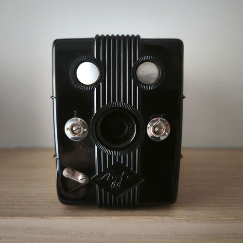 Agfa Trolix Box camera used (1936) with leather case
