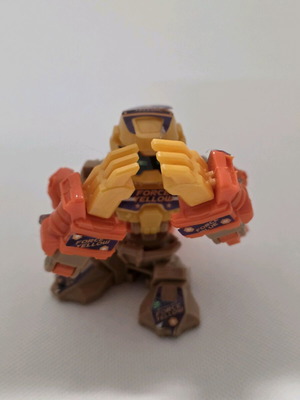 Φιγούρα δράσης Battle Nox Force Yellow μεταχειρισμένη από την Just Toys