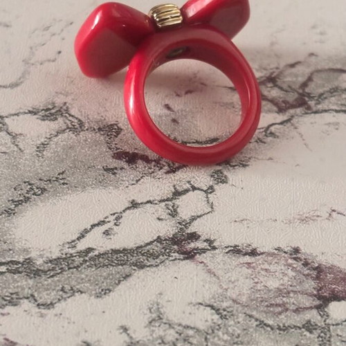 Bow ring Accesorize like new, red and pink
