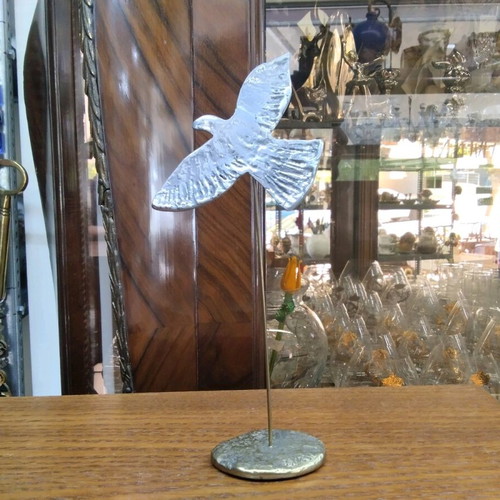Table decorative dove like new, metal