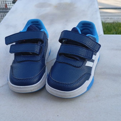 Adidas athletic shoes new, blue, size 22-23