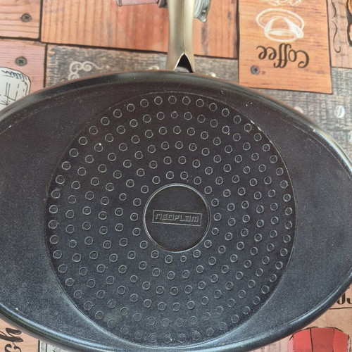 Neoflam frying pan for fish used, good condition