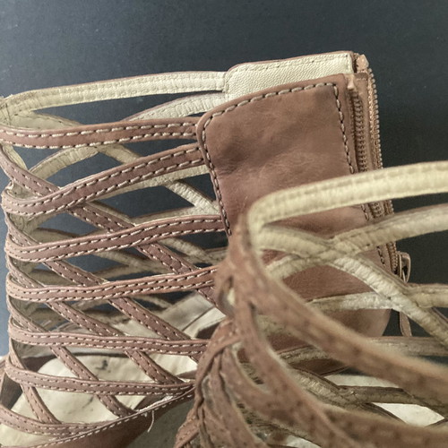 Zara women's sandals used, brown, size 39