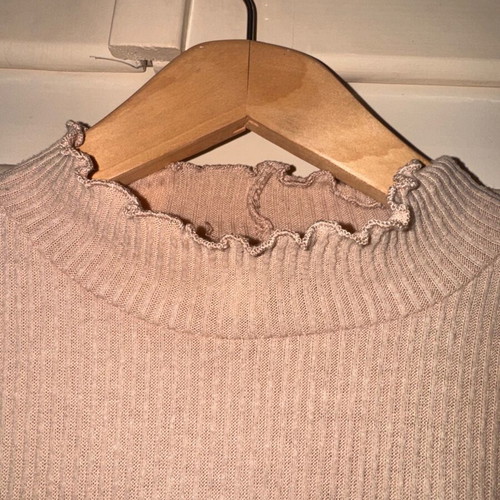Beige turtleneck Stradivarius (M)