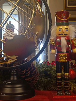 Καρυοθραύστης ξύλινος καινούργιος, ύψος 25 εκ.