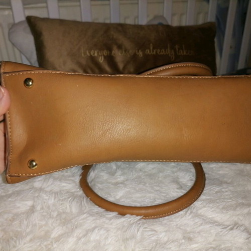 Office style handbag like new, large capacity, beige