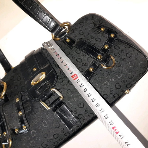 Gillian women's shoulder bag like new, black