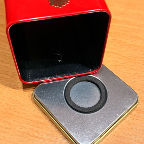 Johnnie Walker Red Label collectible red case like new