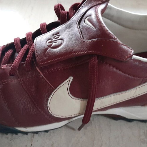 Nike Ronaldinho Limited Edition Athletic Shoes Size 43 Like New Brown Red