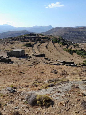 Κτήμα στο Καλαμίσι Τήνου