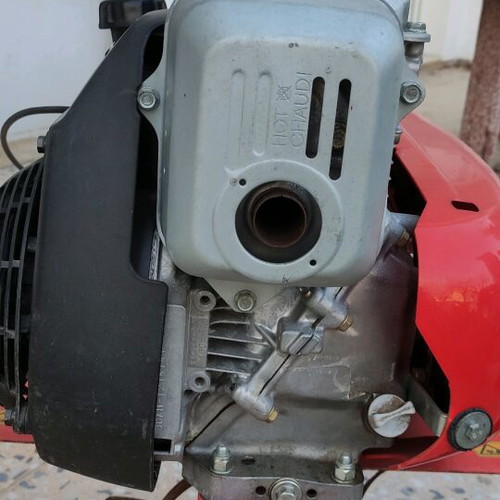 Italian tiller with Honda 5hp motor like new