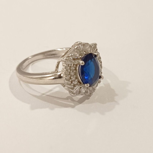 Silver ring with blue stone size 17 like new 925