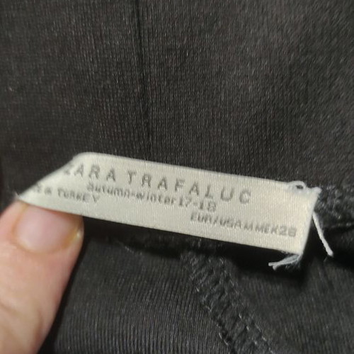 Zara leggings size M with velvet detail, new