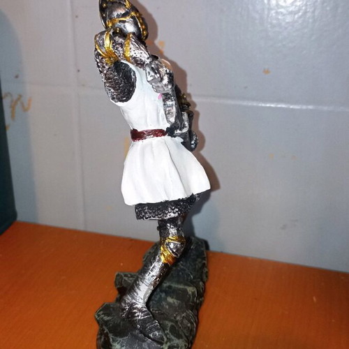 Crusader Knight Figurine Statue with Sword new