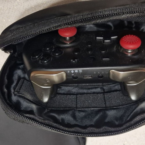 YOOPEO soft cases for Xbox series controller like new, 2 pieces