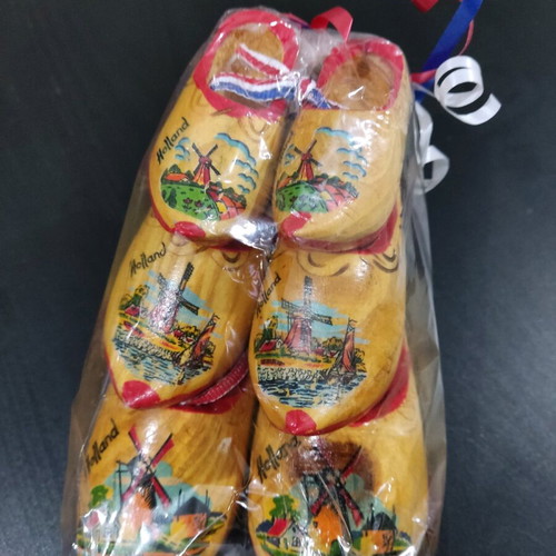 Traditional decorative clogs set of 5 pairs new from Holland