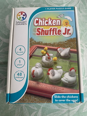Smart Games Chicken Shuffle Jr. board game like new