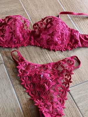 Lingerie set size 85 B bra and M slip red new