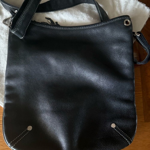 Longchamp leather crossbody bag like new, black