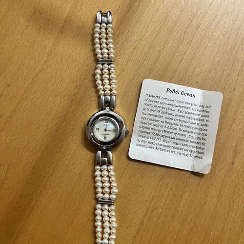 Ocean watch with natural freshwater pearls, Seiko PC21S