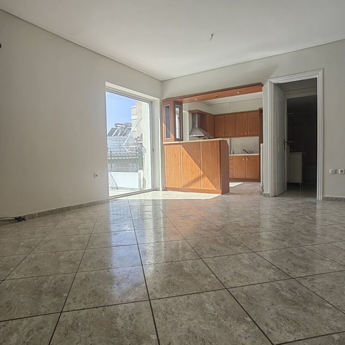 Apartment 70 sqm 5th floor in Keratsini with 2 bedrooms and balconies