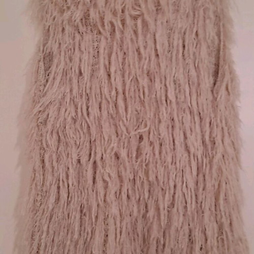 Sleeveless fuzzy vest like new, beige