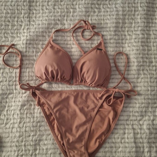 O'neill swimsuit like new, size L, beige