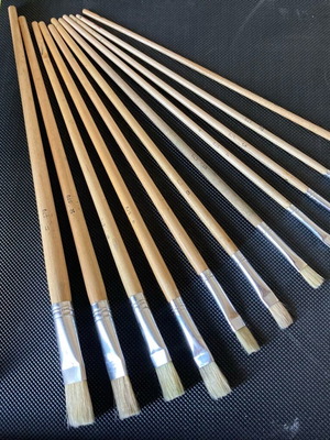 Painting brush set used, 12 pieces with wooden handle