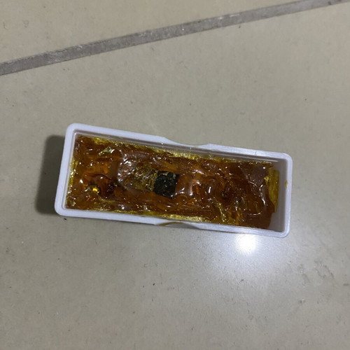 Battery soldering iron used with paste