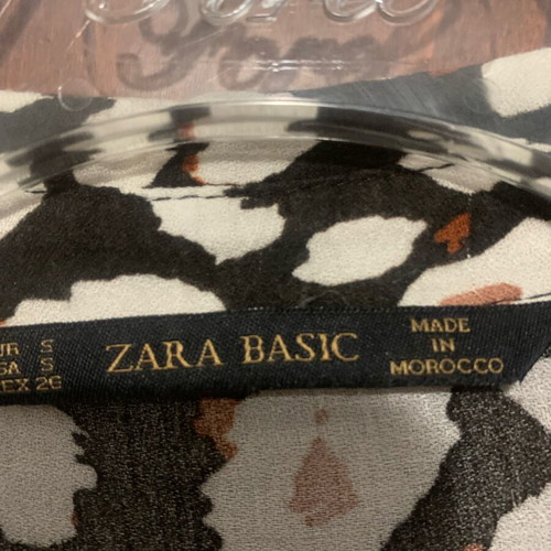 Zara shirt long like new, black multicolor