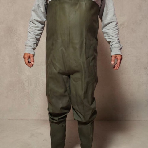 Fishing waders like new, khaki with adjustable straps