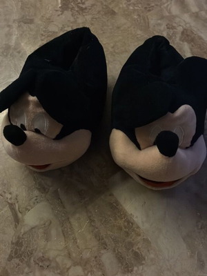Disney Mickey winter slippers like new, sizes 35-37