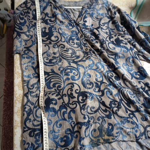 Shirt L/XL like new with blue pattern