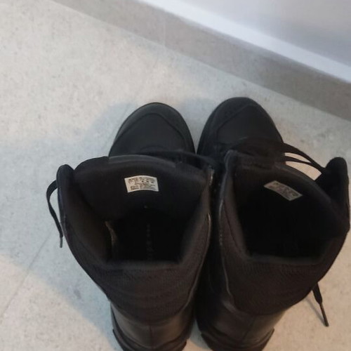 Adidas service boots like new, size 40, black
