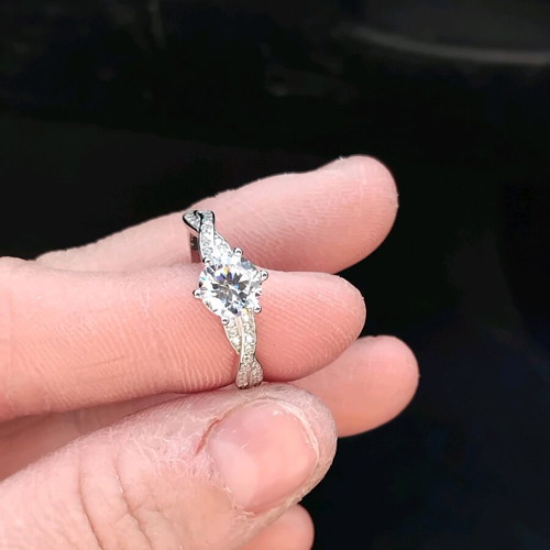 Silver zirconia engagement ring like new