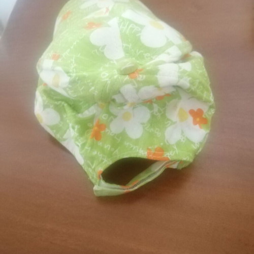 Women's jockey hat like new, multicolored