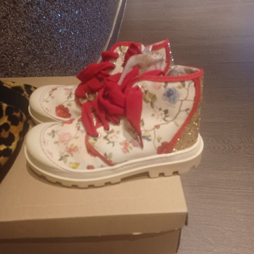 Monaliza children's shoes like new, size 33