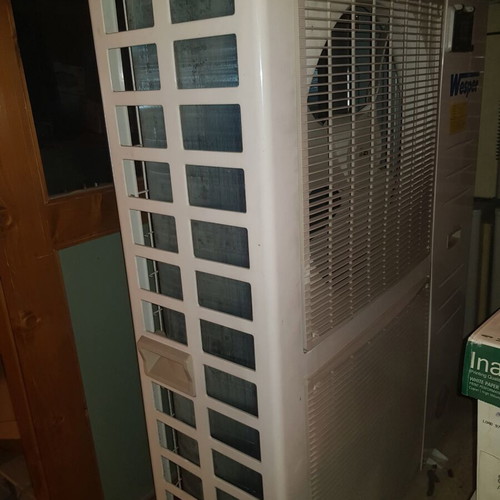 Heat pump like new, professional, with 2 air conditioners