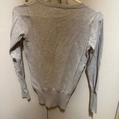 Tally Weijl long-sleeve knit top gray with V like new, size M