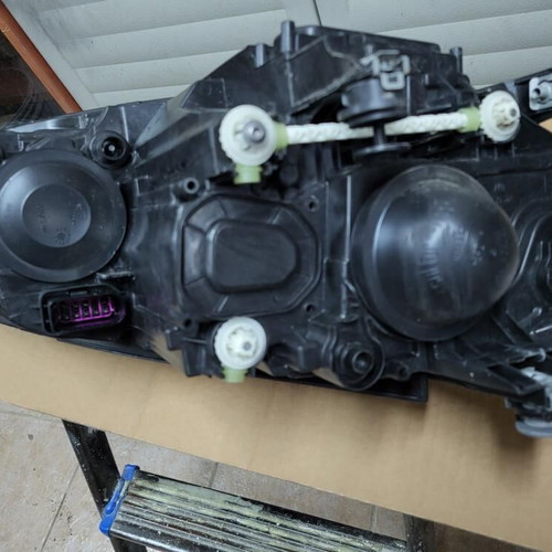 Volkswagen Golf 7.5 2019 Bleumotion headlights like new