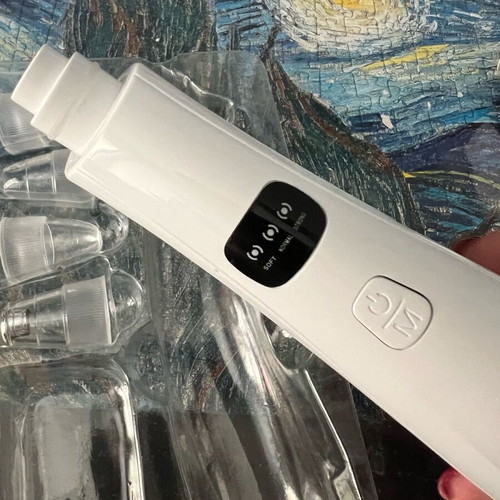 Blackhead removal device new, unused