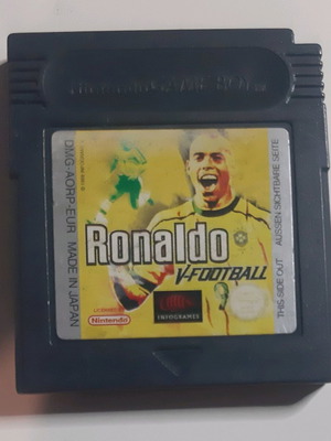 Ronaldo V-Football game for Nintendo Gameboy Color used