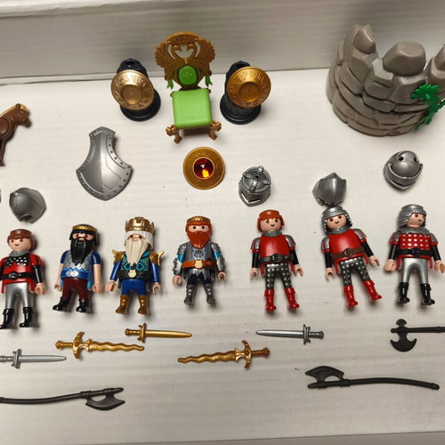 Playmobil knights and dwarfs set new with accessories