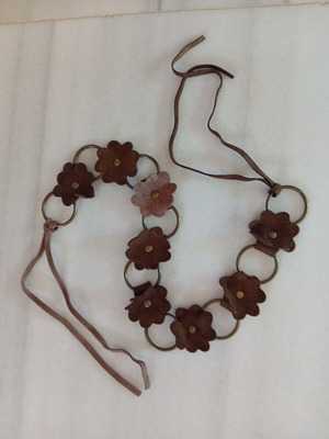 Vintage boho leather belt with metal rings used, brown